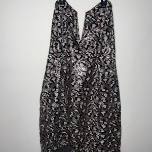 Leopard sequence strapless low vcut dress 🐆🔥💜